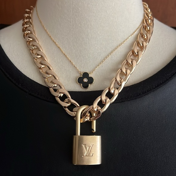 Louis Vuitton Lock - Authentic #303 (no key) includes 2 Necklaces - Picture 5 of 15